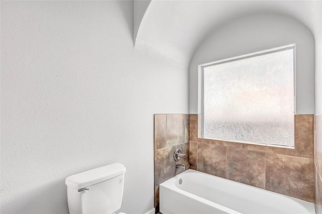 2707 Lake Breeze Lane, Crosby, TX 77532