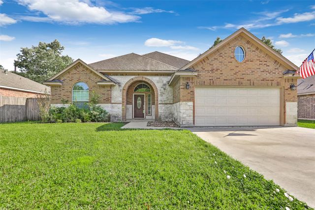 2707 Lake Breeze Lane, Crosby, TX 77532
