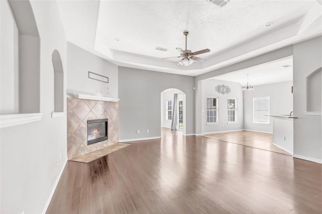 2707 Lake Breeze Lane, Crosby, TX 77532