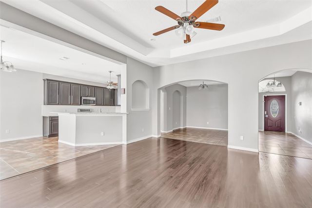 2707 Lake Breeze Lane, Crosby, TX 77532