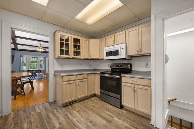 905 4th St SE, Minot, ND 58701