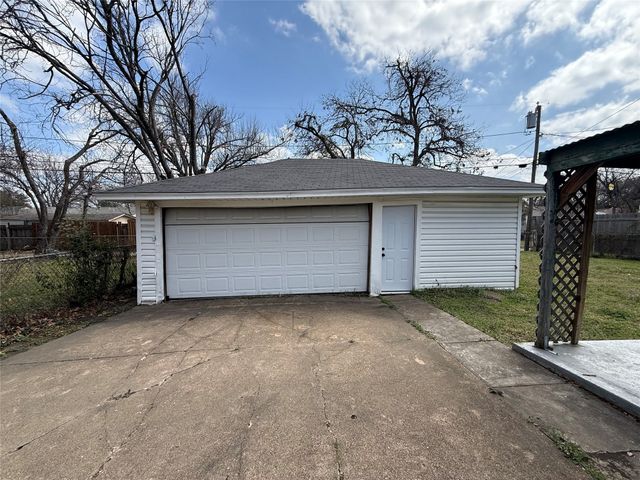 11002 Castolon Drive, Dallas, TX 75228