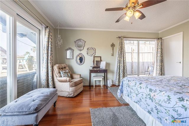 189 Driftwood Drive, City By The Sea, TX 78336