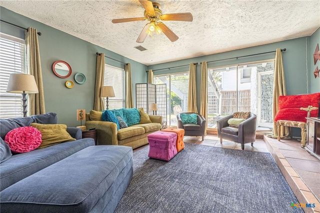 189 Driftwood Drive, City By The Sea, TX 78336