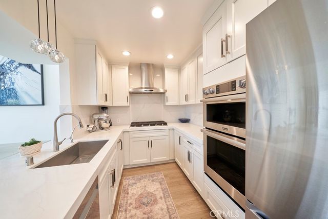 1617 S Beverly Glen Boulevard 303, Los Angeles, CA 90024