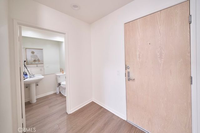 1617 S Beverly Glen Boulevard 303, Los Angeles, CA 90024