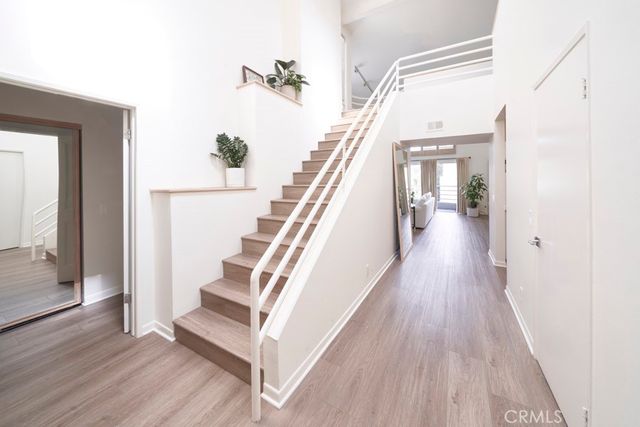 1617 S Beverly Glen Boulevard 303, Los Angeles, CA 90024