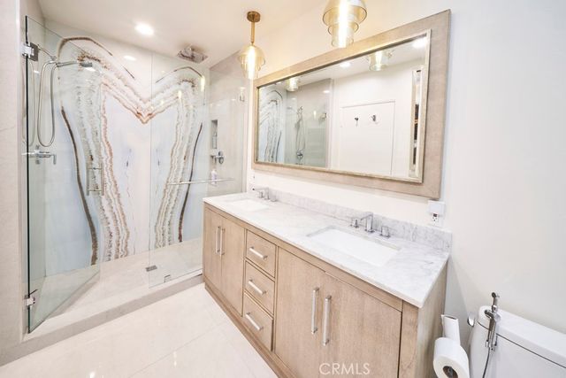 1617 S Beverly Glen Boulevard 303, Los Angeles, CA 90024