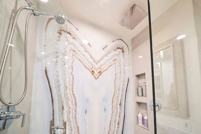 1617 S Beverly Glen Boulevard 303, Los Angeles, CA 90024