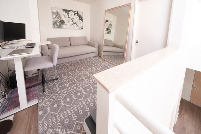 1617 S Beverly Glen Boulevard 303, Los Angeles, CA 90024