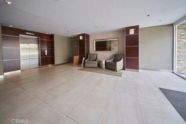 1617 S Beverly Glen Boulevard 303, Los Angeles, CA 90024