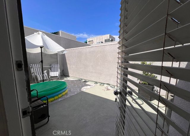 1617 S Beverly Glen Boulevard 303, Los Angeles, CA 90024