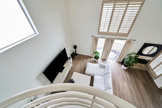 1617 S Beverly Glen Boulevard 303, Los Angeles, CA 90024