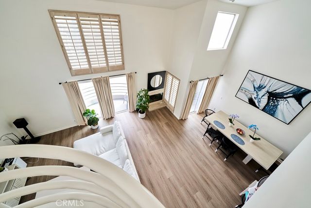 1617 S Beverly Glen Boulevard 303, Los Angeles, CA 90024