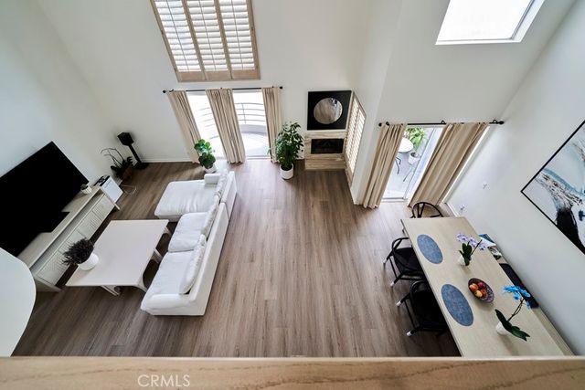 1617 S Beverly Glen Boulevard 303, Los Angeles, CA 90024