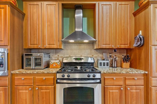 3200 NW Fourth Street, Hubbard, TX 76648