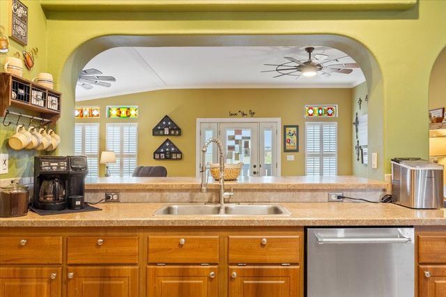 3200 NW Fourth Street, Hubbard, TX 76648