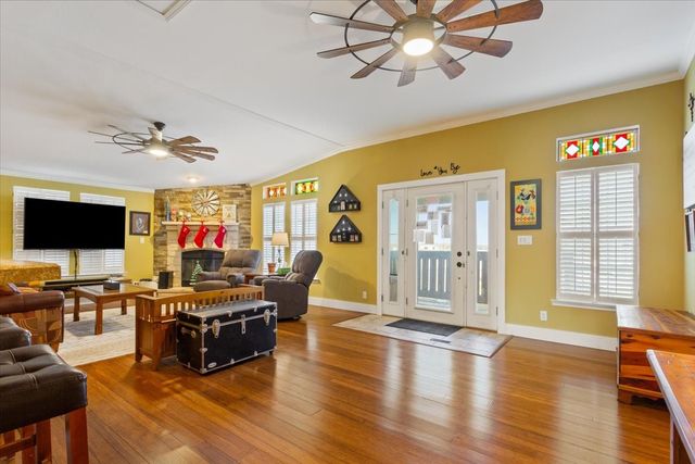 3200 NW Fourth Street, Hubbard, TX 76648