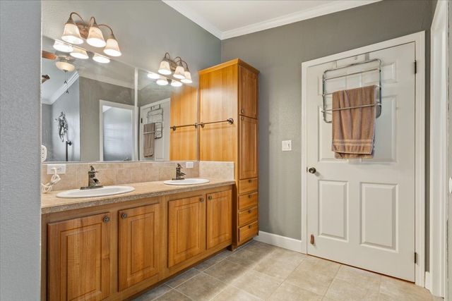 3200 NW Fourth Street, Hubbard, TX 76648