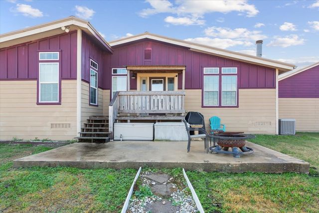 3200 NW Fourth Street, Hubbard, TX 76648