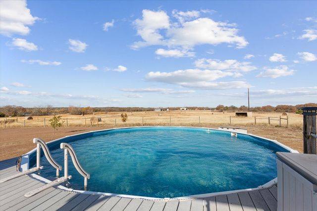 3200 NW Fourth Street, Hubbard, TX 76648