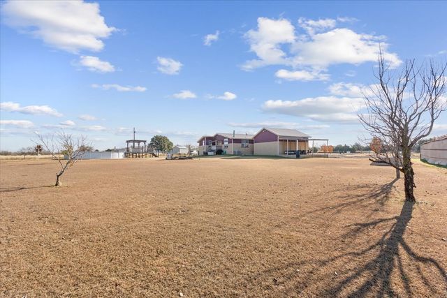 3200 NW Fourth Street, Hubbard, TX 76648