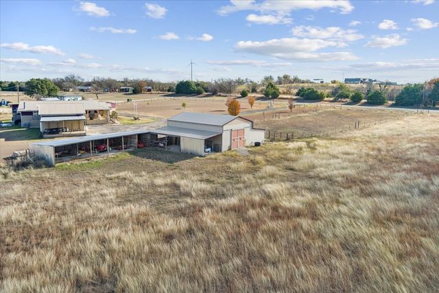 3200 NW Fourth Street, Hubbard, TX 76648