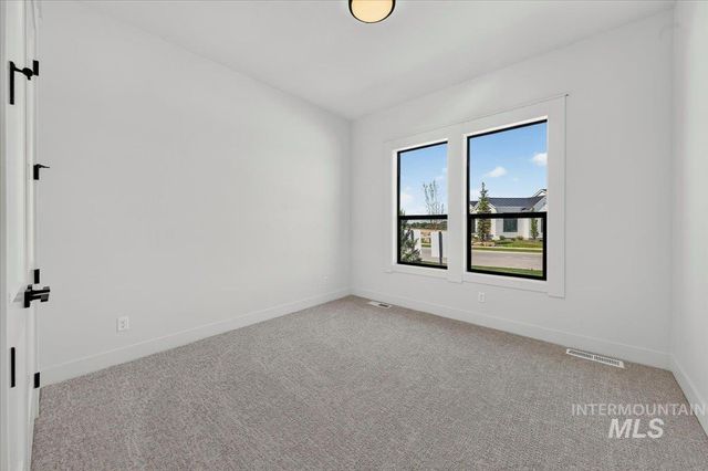 2368 N Annadale Pl, Eagle, ID 83616