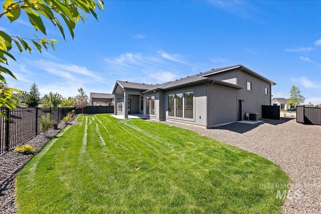 2368 N Annadale Pl, Eagle, ID 83616