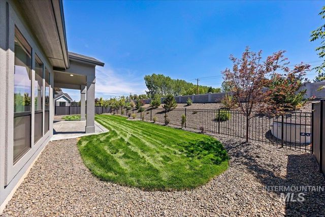 2368 N Annadale Pl, Eagle, ID 83616