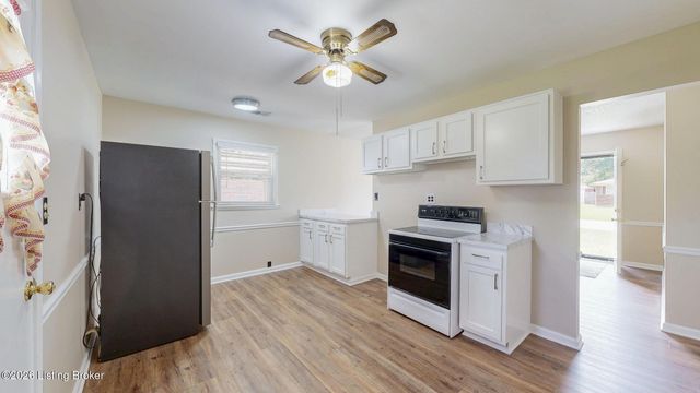 6217 Hackberry Way, Louisville, KY 40229