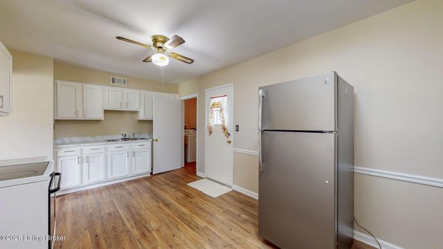 6217 Hackberry Way, Louisville, KY 40229