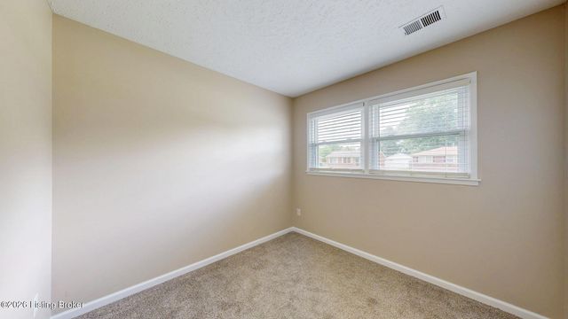 6217 Hackberry Way, Louisville, KY 40229