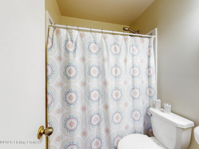 6217 Hackberry Way, Louisville, KY 40229