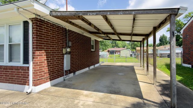 6217 Hackberry Way, Louisville, KY 40229