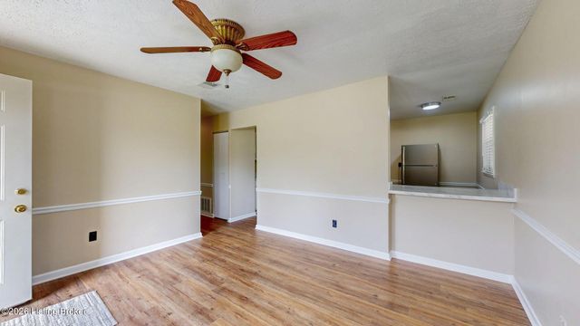 6217 Hackberry Way, Louisville, KY 40229