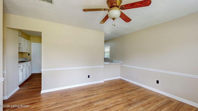 6217 Hackberry Way, Louisville, KY 40229
