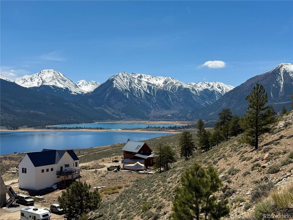 426 La Plata Peak Dr, Twin Lakes, CO 81251