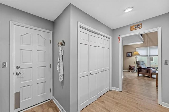 10715 W 116th Terrace, Overland Park, KS 66210