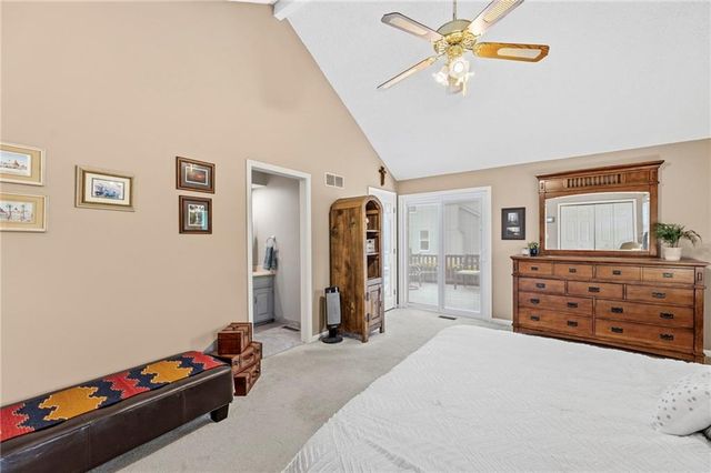 10715 W 116th Terrace, Overland Park, KS 66210