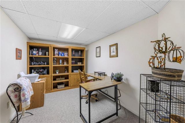 10715 W 116th Terrace, Overland Park, KS 66210