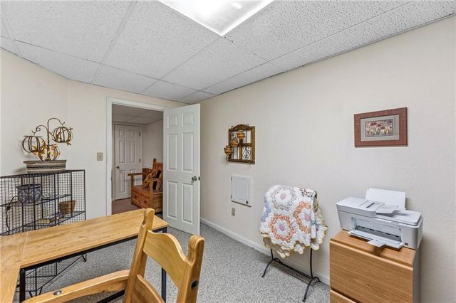10715 W 116th Terrace, Overland Park, KS 66210