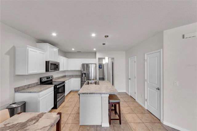 18276 TURNING LEAF CIRCLE, Land O Lakes, FL 34638