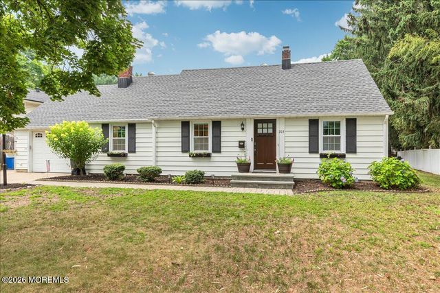 203 Florence Place, Middletown, NJ 07748
