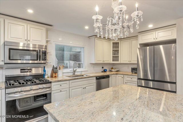 203 Florence Place, Middletown, NJ 07748