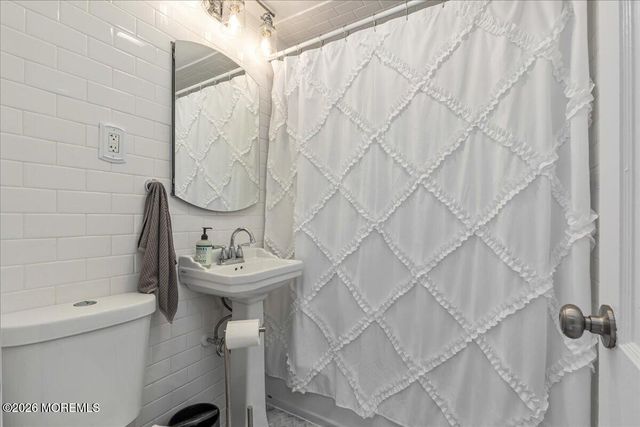 203 Florence Place, Middletown, NJ 07748