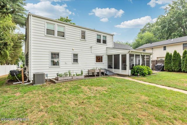 203 Florence Place, Middletown, NJ 07748