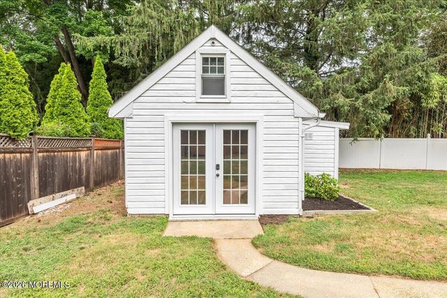 203 Florence Place, Middletown, NJ 07748