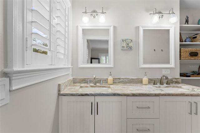 1206 S SUFFOLK DRIVE, Tampa, FL 33629
