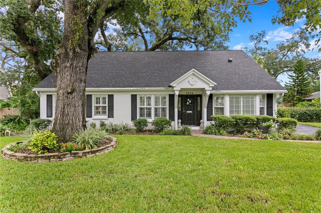 1206 S SUFFOLK DRIVE, Tampa, FL 33629